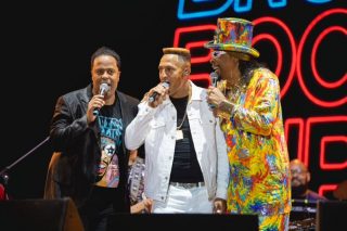 Lino Krizz, Mano Brown e Bootsy Collins no palco Sunset do Rock in Rio 2019 (Diego Padilha - 27.set.2019/Divulgação)