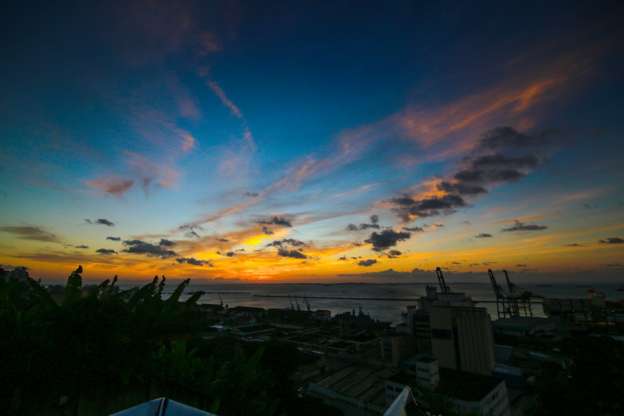 Vista da Chácara Baluarte para a Baía de Todos os Santos, em Salvador ((Rafael Passos - 9.nov.2019/Divulgação)