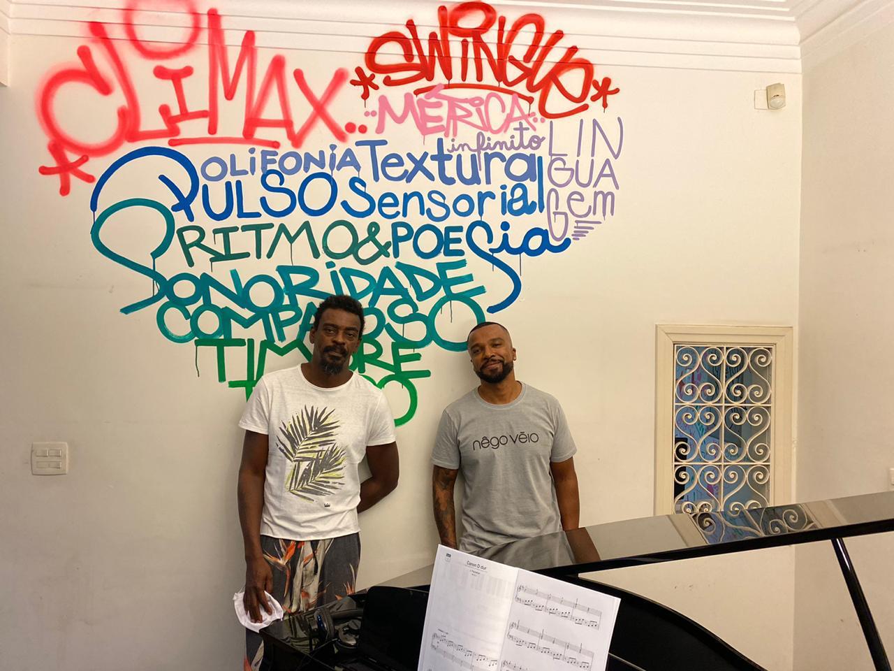 Seu Jorge (esq.) e Alexandre Pires (Divulgaçao)